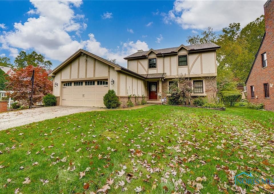 1st image of 2315 Meadowwood Dr