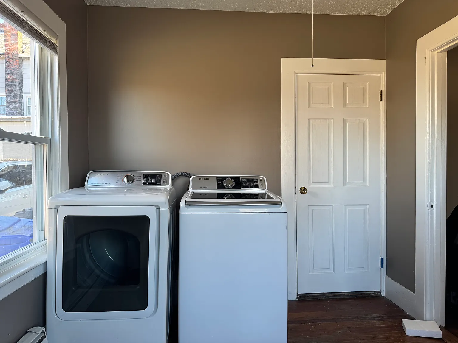 4 bed, 2800 sqft, $900 — Photo 4
