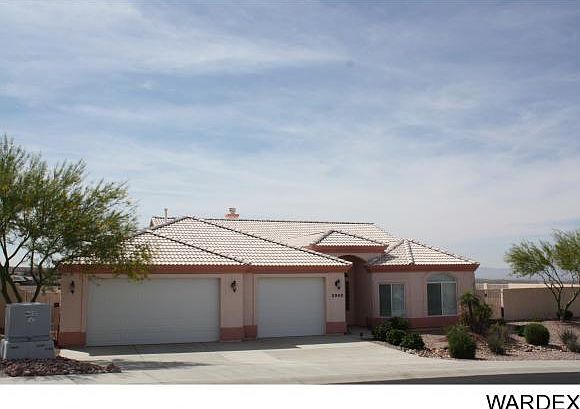 1st image of 2940 Lakeview Dr