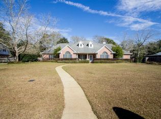 4 Robin Cir, Foley, AL 36535