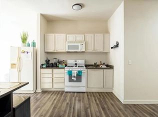 1658 E Walnut St #1, Des Moines, IA 50316