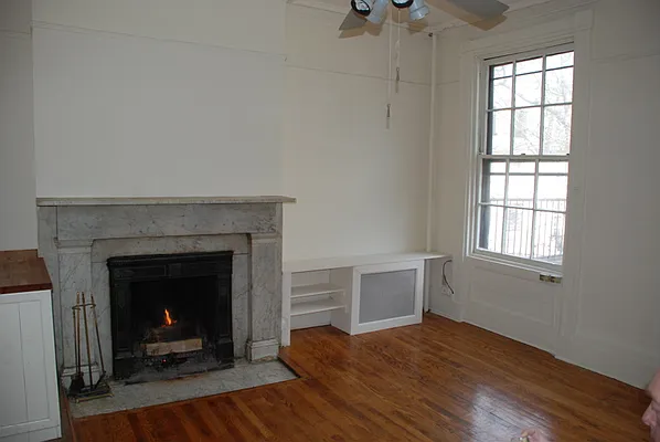 Rented by null | media 8