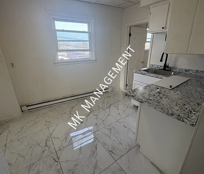 405 S Main Ave #5 — Photo 3