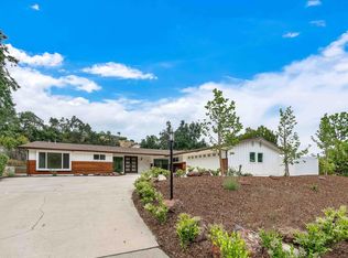 16039 Meadowcrest Rd, Sherman Oaks, CA 91403