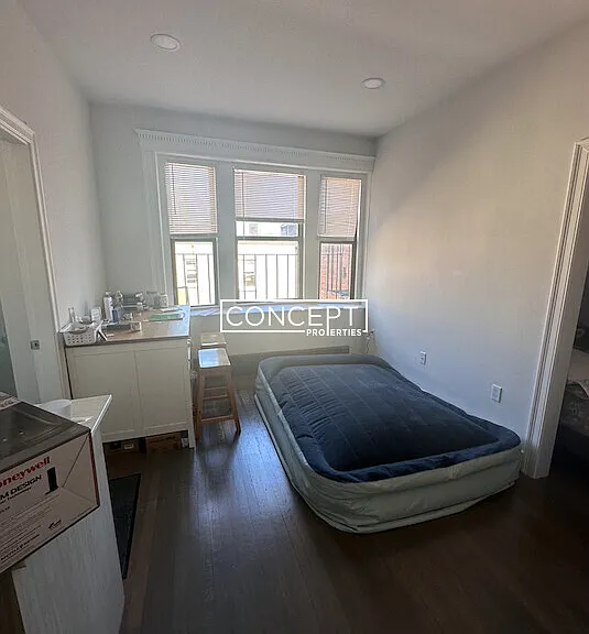 11 Queensberry St #28CP — Photo 3