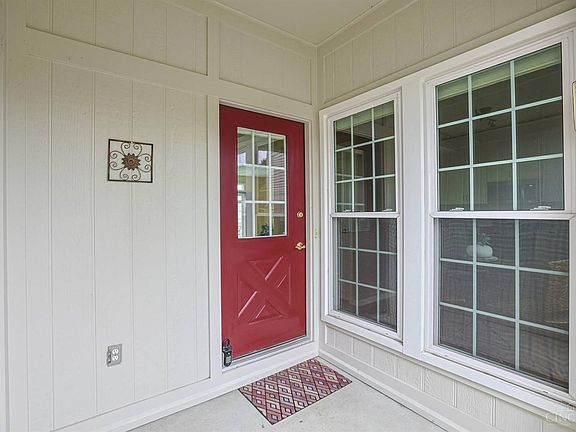 4th image of 3886 Arbor Green Dr