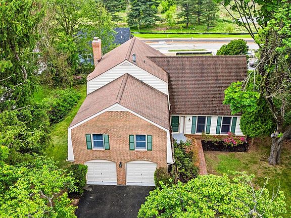 4th image of 10 Dellcastle Ct