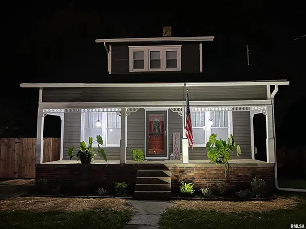 704 E Main St, West Frankfort, IL 62896