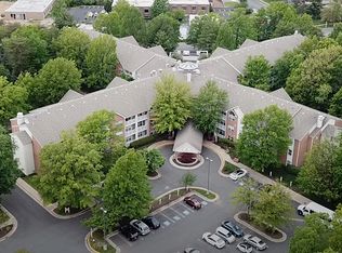 Kings Reserve Sterling - 55+ Active Adult Apartment Homes, Sterling, VA 20164