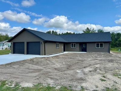 411 Russ Parta Dr, New York Mills, MN, 56567