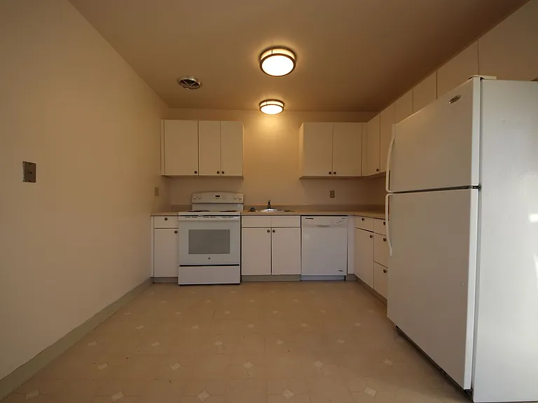 616 Molalla Ave — Photo 5