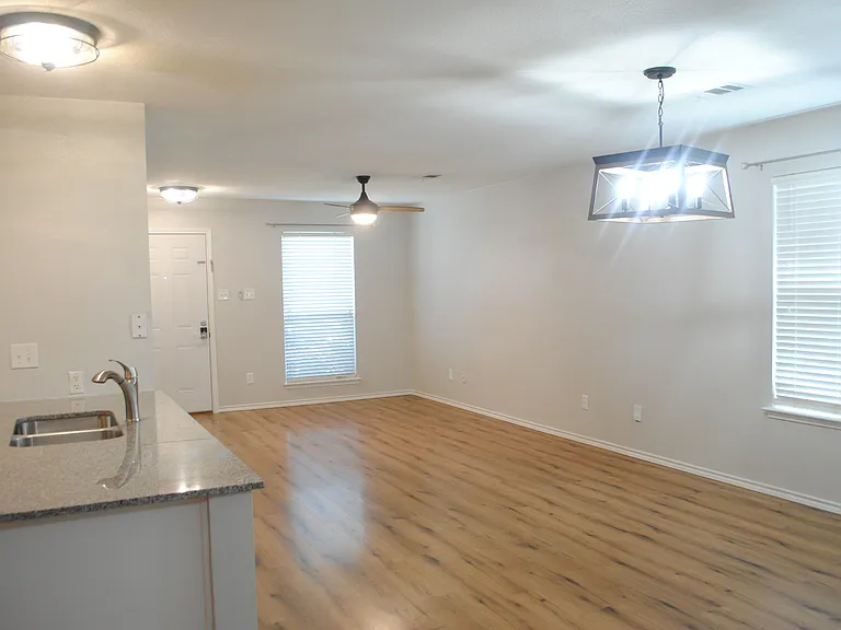 1776 Lago Vis — Photo 9