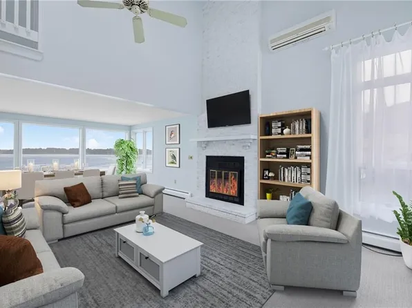 79 Boyce Ave, Barrington, RI 02806