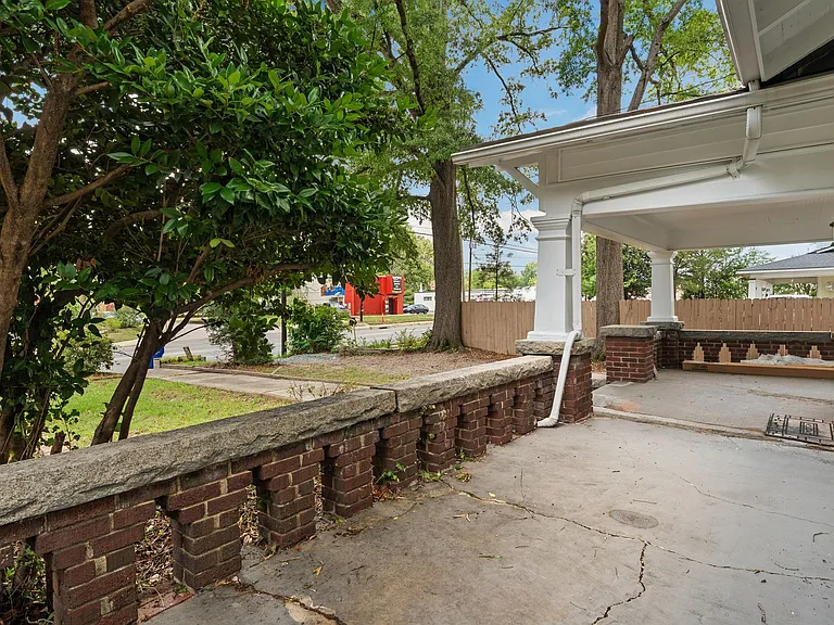 2726 N Roxboro St — Photo 18