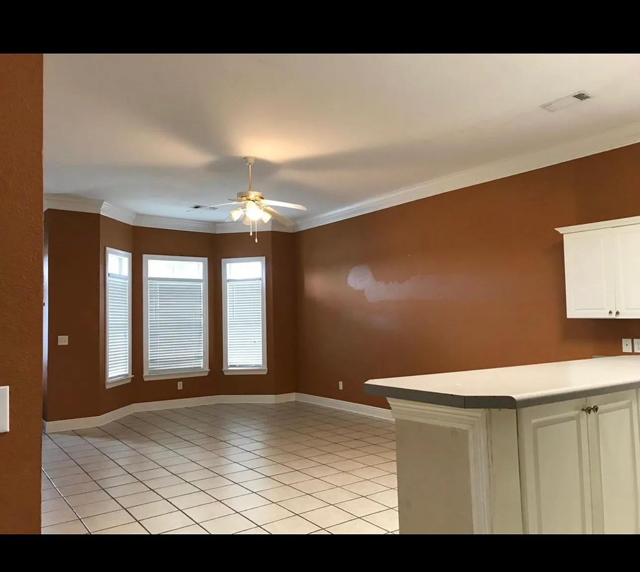 4 bed, 4.5 bath, 1844 sqft, $1,800 — Photo 2