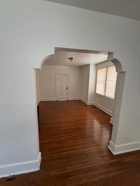 2 bed, 900 sqft, $1,400 — Photo 3