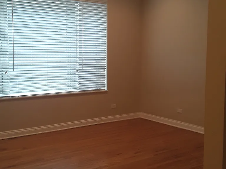 3439 W Belle Plaine Ave #1 — Photo 7