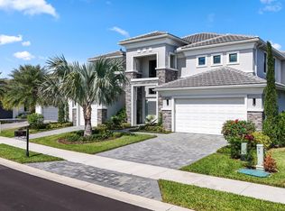 2725 NW 69th St, Boca Raton, FL 33496