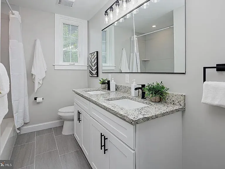 5603 Merville Ave — Photo 22