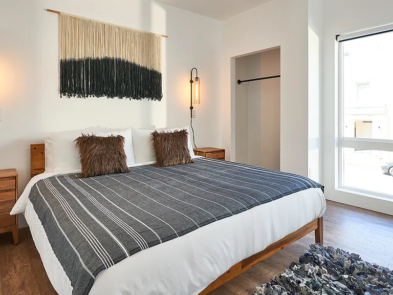 119 W Jewett Blvd #9 — Photo 5
