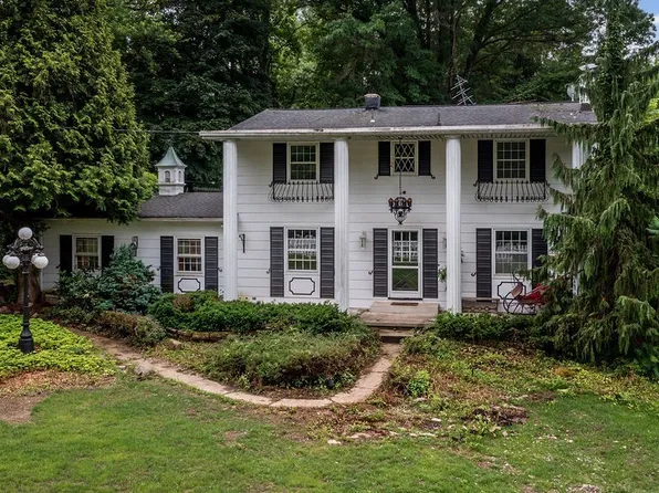 470 Hemstreet Rd, Elma, NY 14052