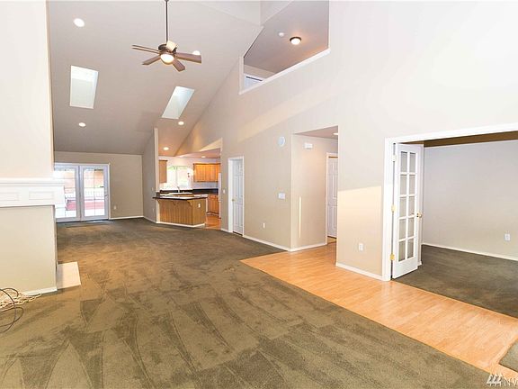 5th image of 16727 14th Avenue Ct S