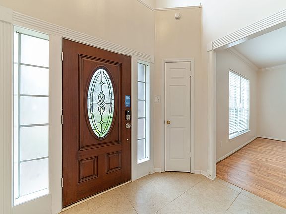3rd image of 16719 Chestnut Meadow Ct