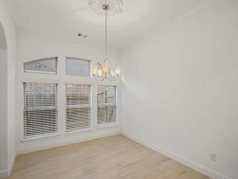 23540 Red Juniper Ln — Photo 4