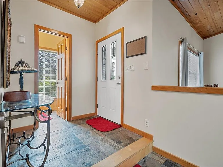 416 Sunset Dr — Photo 6