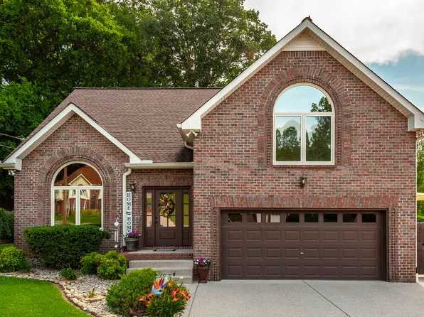 110 Camden Ct N, Hendersonville, TN 37075
