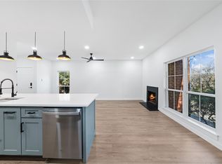 8601 Park Ln APT 121, Dallas, TX 75231