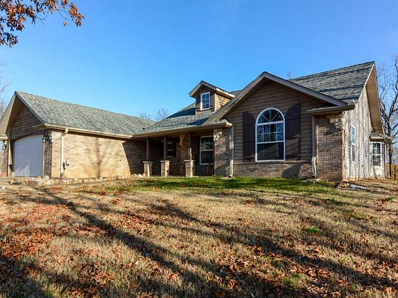 5th image of 7992 Quiet Oaks Ln