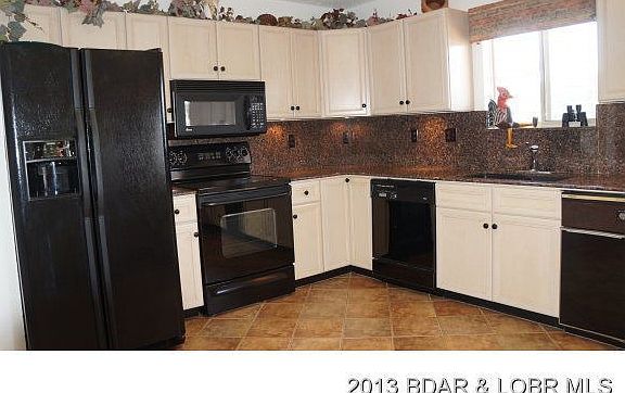 5th image of 570 Woodland Pt