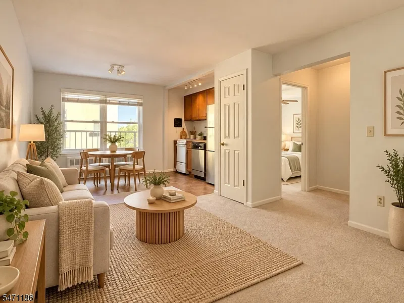 1 bed, 1.0 bath, $1,825 — Photo 3