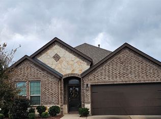 2813 Ainsworth Rd, Aubrey, TX 76227