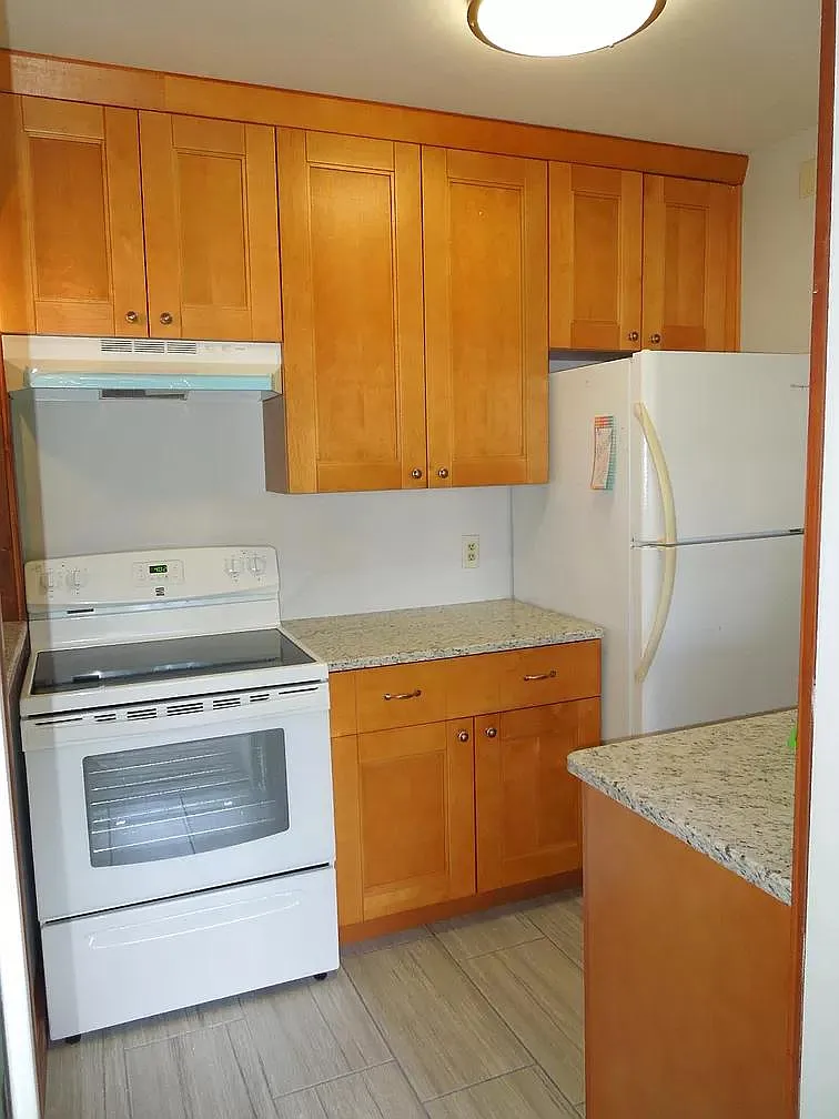 4757 Beverly Cir — Photo 4