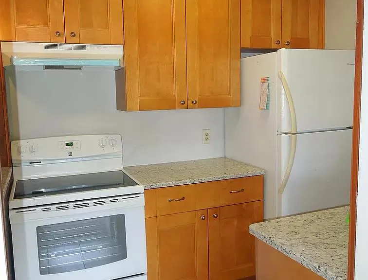 4757 Beverly Cir — Photo 4