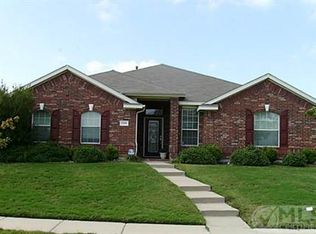 2100 Songbird Dr, Forney, TX 75126