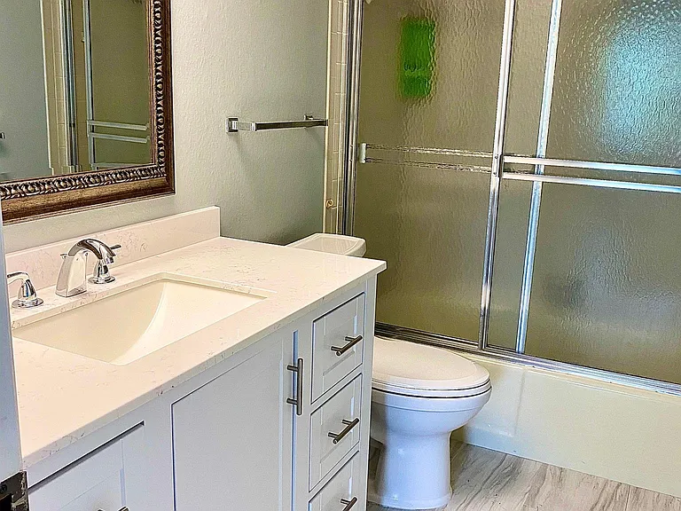 729 Capri Isles Blvd — Photo 10