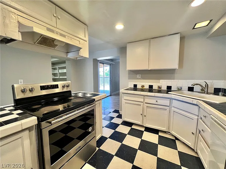 508 Harvard St #0 — Photo 13