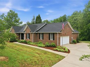 2232 Saint Bride Ct, Mebane, NC 27302