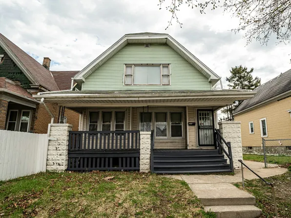 3180 N 15th St, Milwaukee, WI
