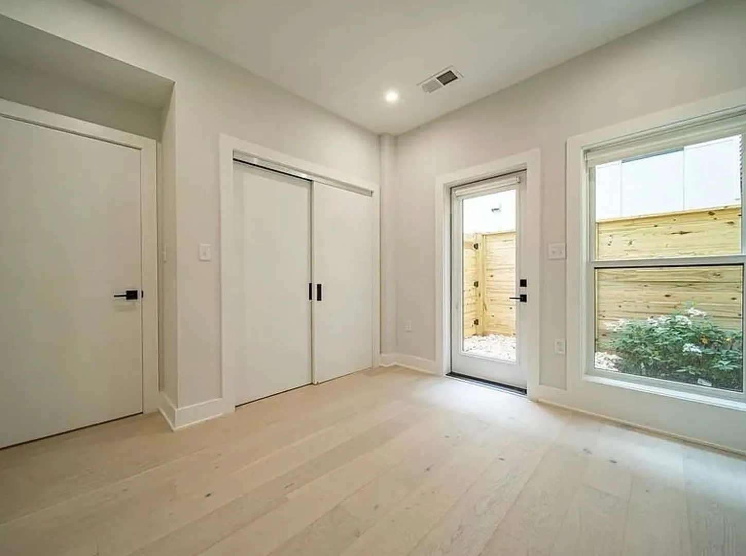 1117 24th Street NW — Photo 3