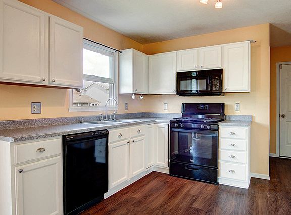 4th image of 5376 Pocono Dr