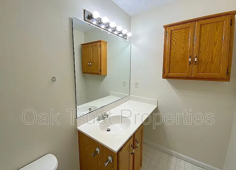 407 Catawba Dr — Photo 8