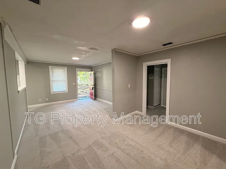 4408 Kenndle Rd — Photo 11