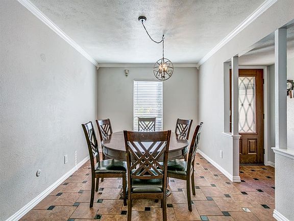 2nd image of 2609 Cedar Elm Ln