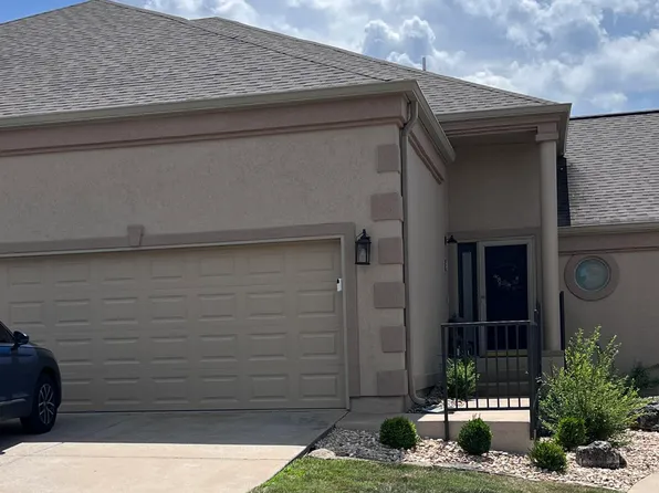 160 Villa Drive #3, Hollister, MO 65672