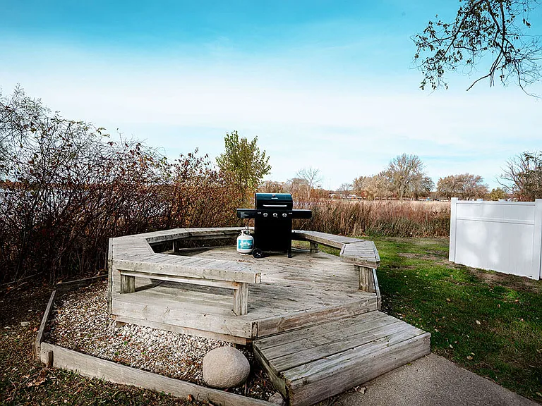Lakeside Outdoor Grilling Station