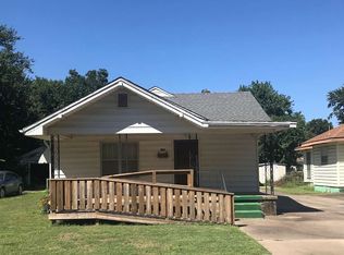 120 E Ikerd Ave, Blackwell, OK 74631